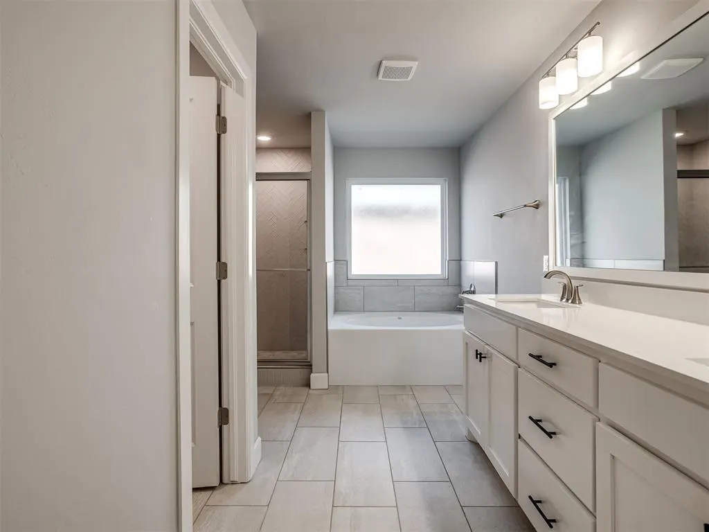 Photo 20 — 9300 NW 141st Street, Yukon, OK 73099