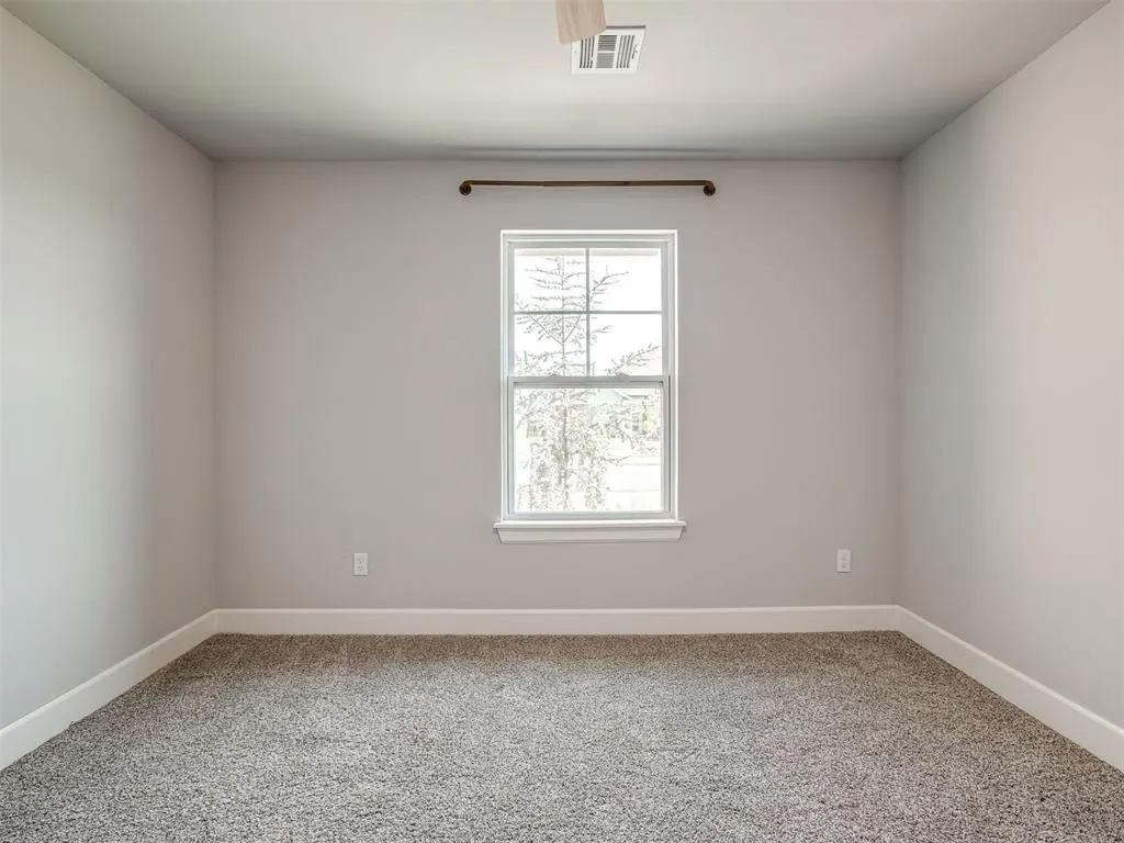 Photo 29 — 9300 NW 141st Street, Yukon, OK 73099