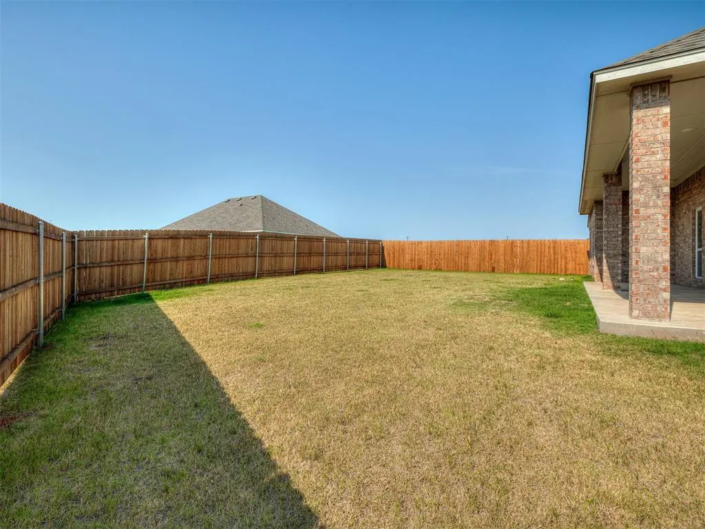 Photo 39 — 9300 NW 141st Street, Yukon, OK 73099