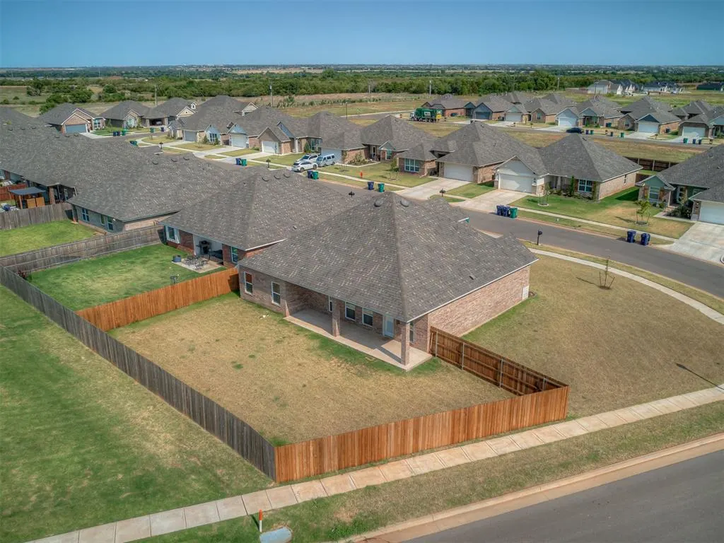 Photo 42 — 9300 NW 141st Street, Yukon, OK 73099