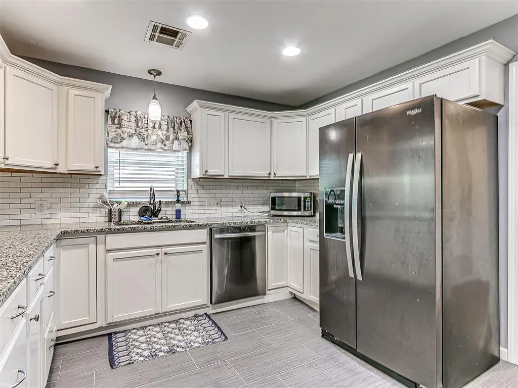 Photo 4 — 3605 Oakwood Drive, Choctaw, OK 73020