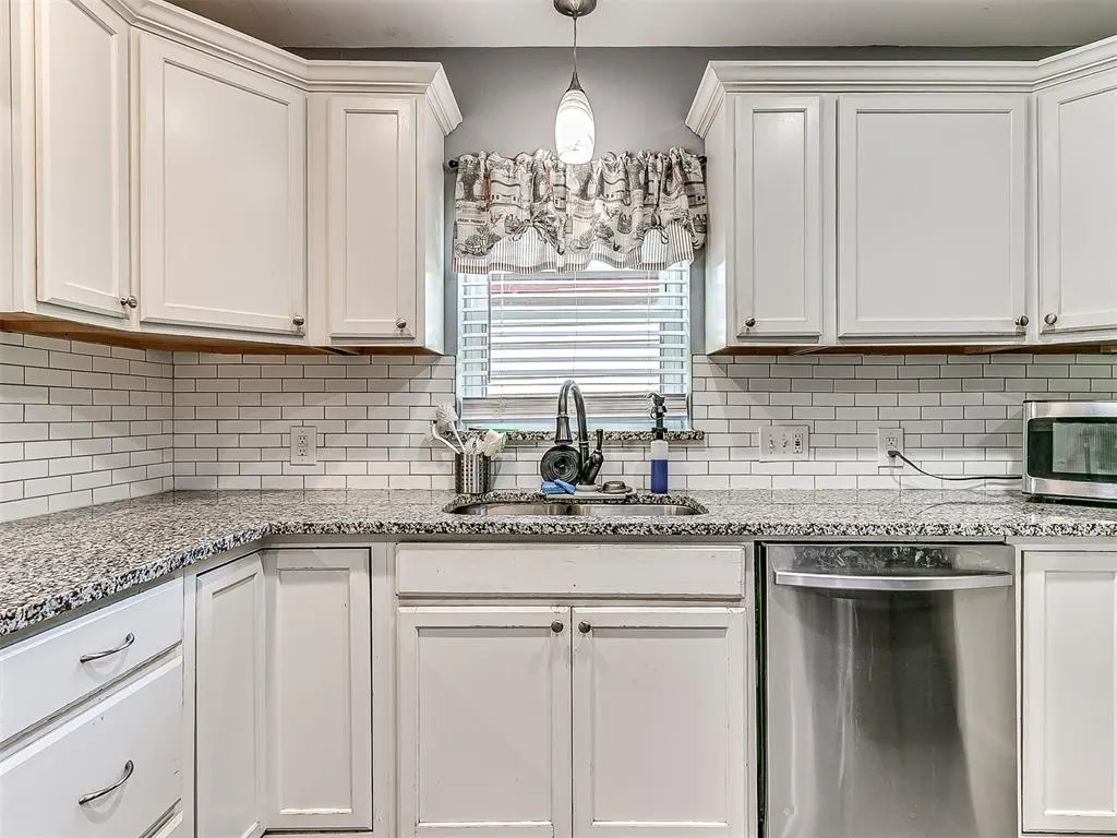 Photo 12 — 3605 Oakwood Drive, Choctaw, OK 73020