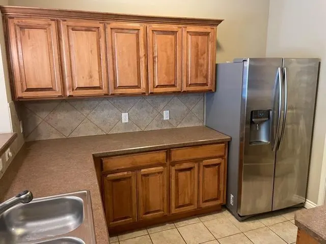 Photo 8 — 2701 Fawn Lily Road, Oklahoma City, OK 73128