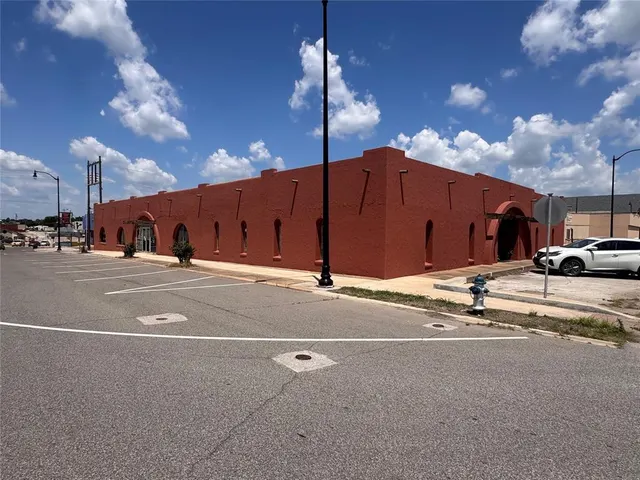 Photo 2 — 201 N 2nd Street, Seminole, OK 74868