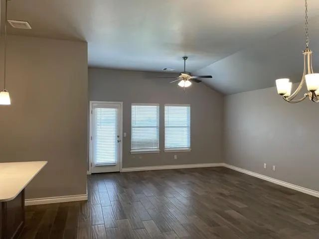 Photo 4 — 12708 NW 3rd Terrace, Yukon, OK 73099