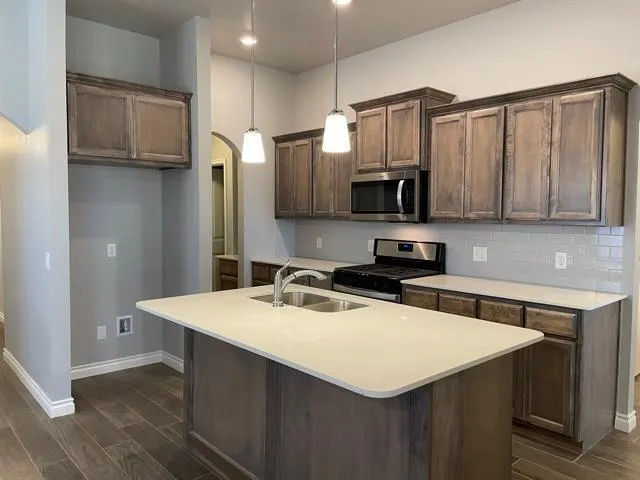 Photo 9 — 12708 NW 3rd Terrace, Yukon, OK 73099