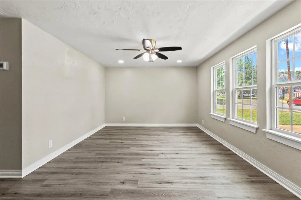 Photo 2 — 621 N 5th Street, Weatherford, OK 73096