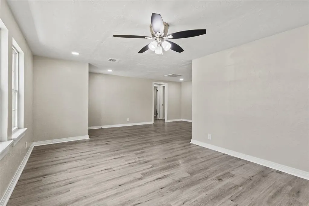 Photo 3 — 621 N 5th Street, Weatherford, OK 73096
