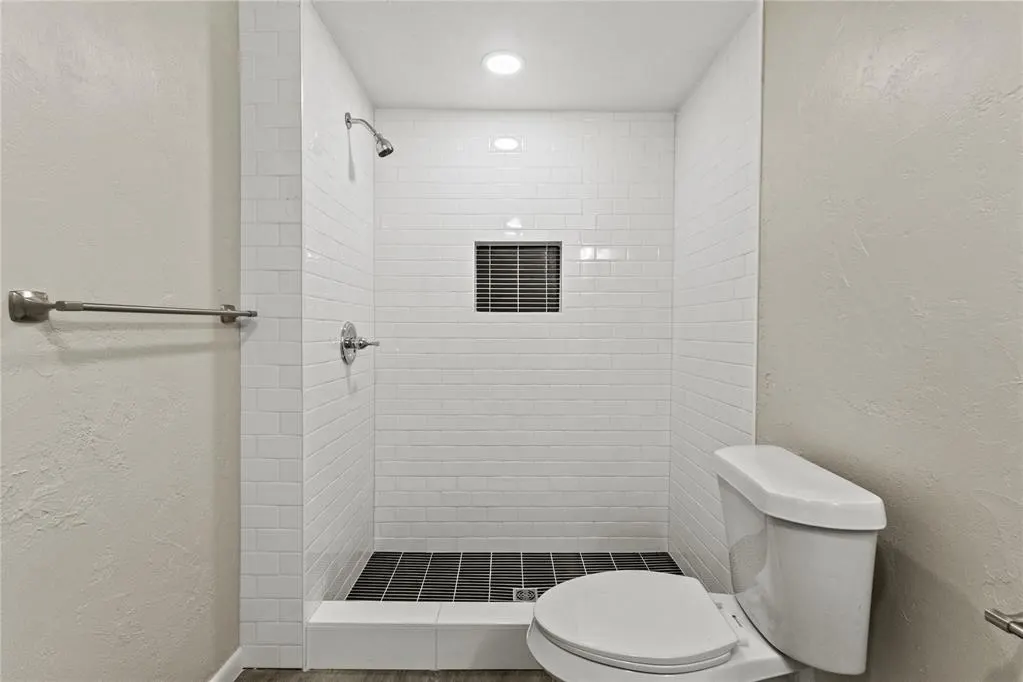Photo 11 — 621 N 5th Street, Weatherford, OK 73096