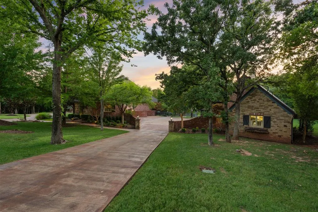 Photo 10 — 1807 Summerhaven Way, Edmond, OK 73013