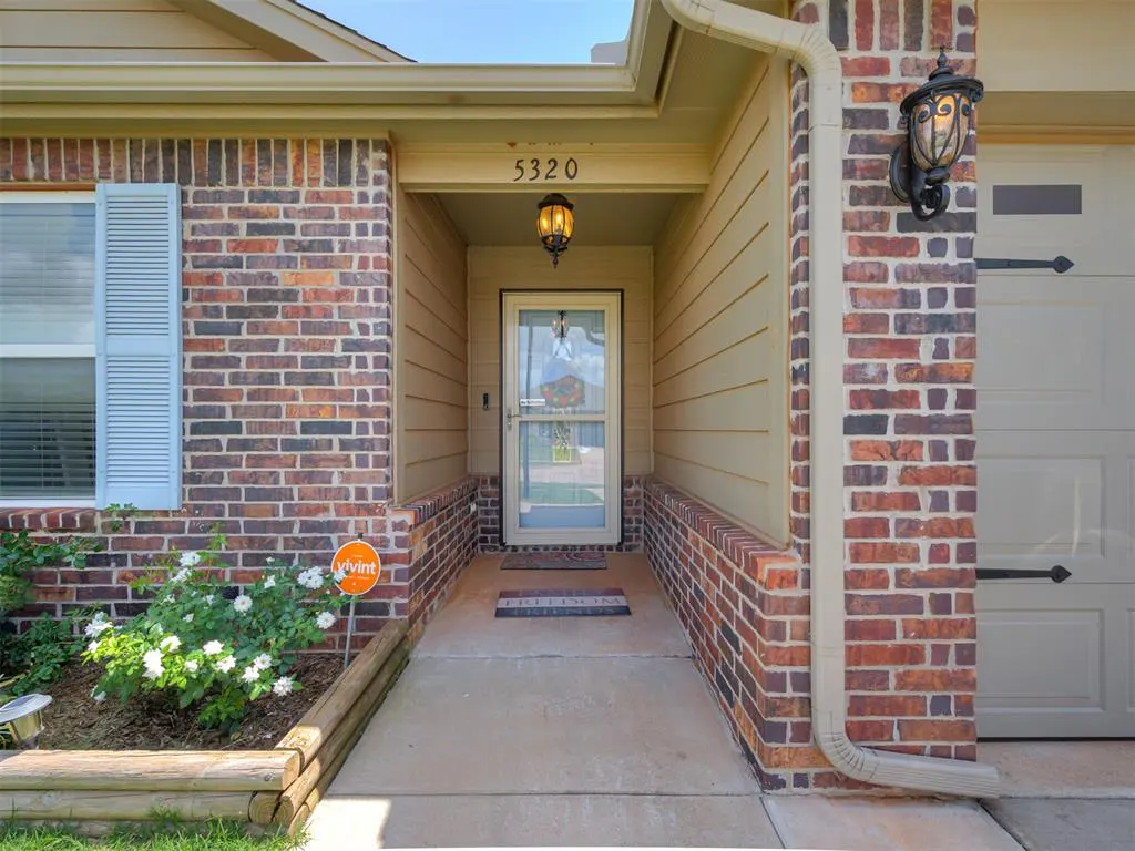 Photo 2 — 5320 Nicole Drive, Tuttle, OK 73089