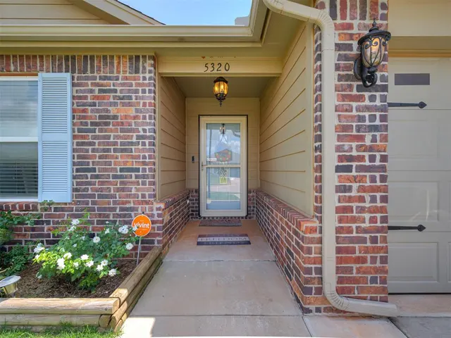 Photo 2 — 5320 Nicole Drive, Tuttle, OK 73089