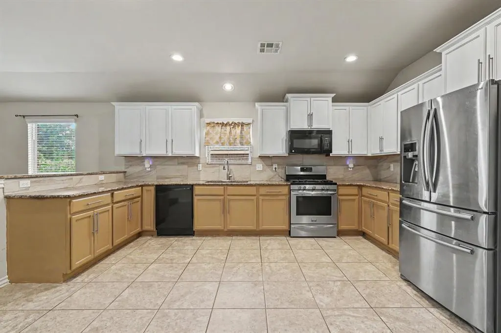 Photo 9 — 9505 Timberwind Lane, Yukon, OK 73099