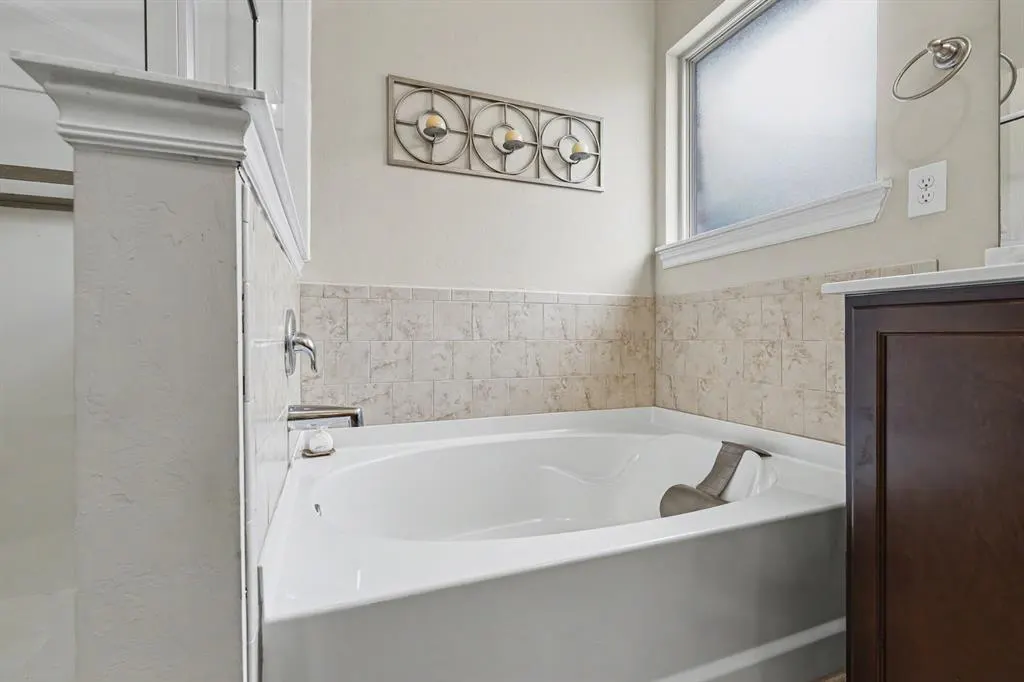 Photo 17 — 9505 Timberwind Lane, Yukon, OK 73099