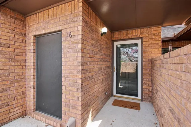Photo 5 — 1899 Saddleback Boulevard 16, Norman, OK 73072