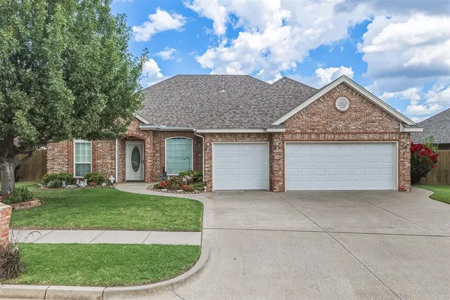 Front exterior — 728 Ellsworth Avenue, Yukon, OK 73099