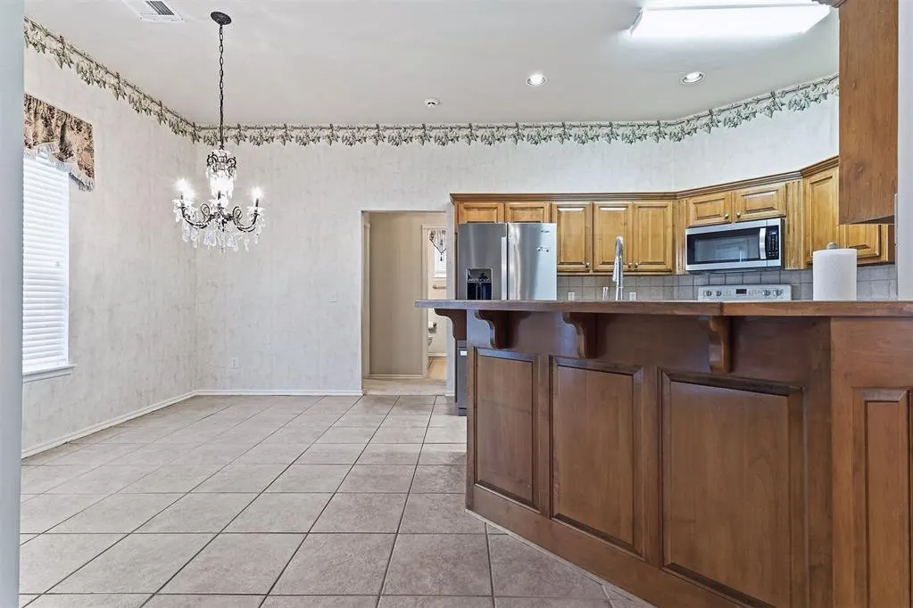 Photo 14 — 728 Ellsworth Avenue, Yukon, OK 73099
