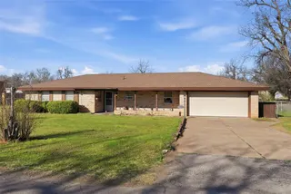 Sold home at 904 S Donald Avenue