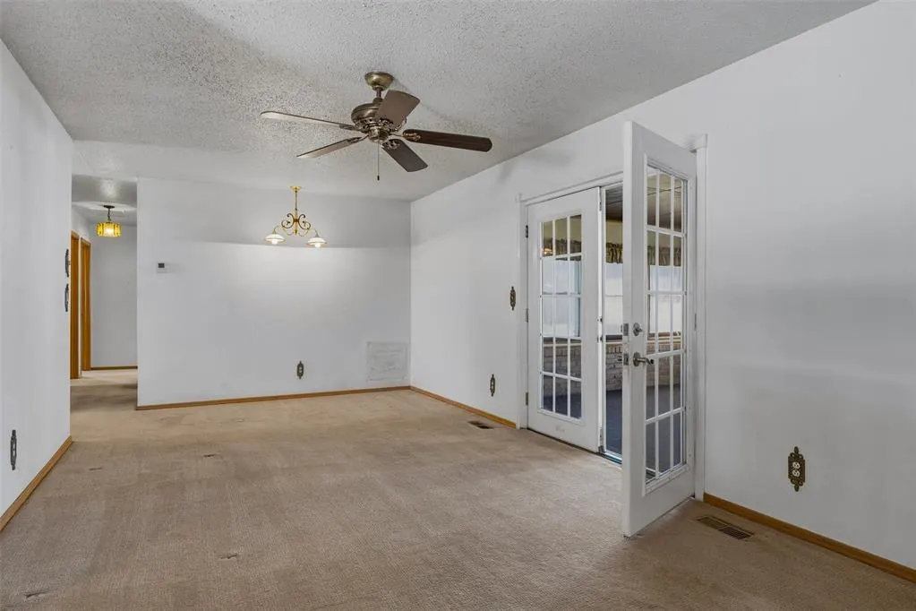 Photo 7 — 904 S Donald Avenue, El Reno, OK 73036