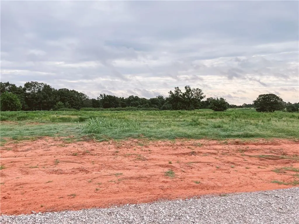 Photo 5 — Seven Oaks Road, Meeker, OK 74855