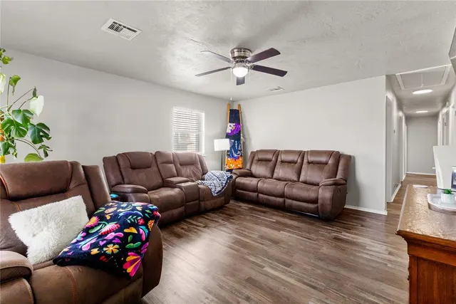 Photo 8 — 522 E Clark Avenue, Weatherford, OK 73096