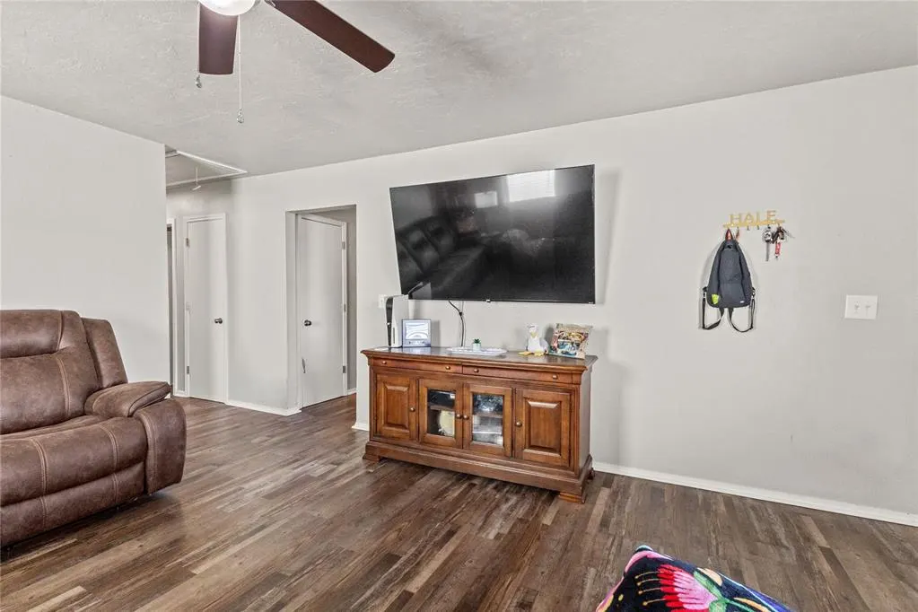 Photo 9 — 522 E Clark Avenue, Weatherford, OK 73096