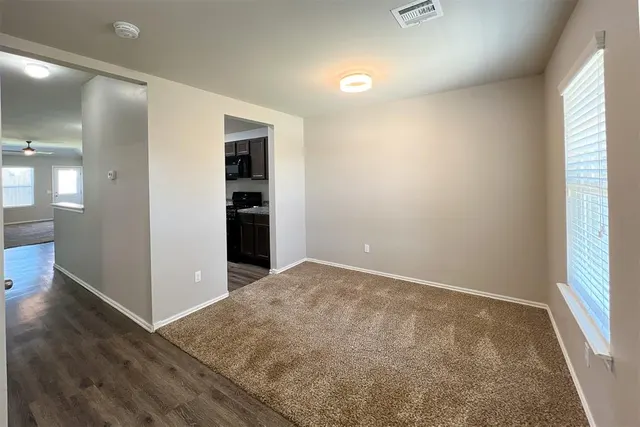 Photo 4 — 9317 NW 71st Street, Yukon, OK 73099
