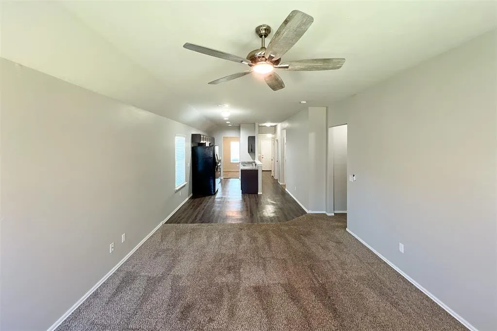Photo 7 — 9317 NW 71st Street, Yukon, OK 73099