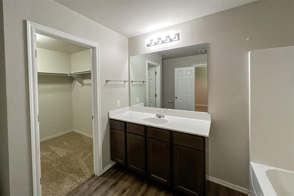 Photo 27 — 9317 NW 71st Street, Yukon, OK 73099