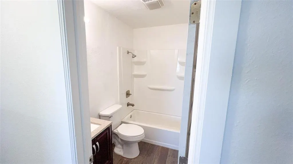 Photo 12 — 808 SE 13th Street, Moore, OK 73160