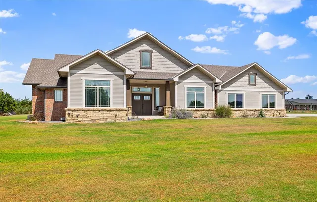 Front exterior — 103 Cody Road, Earlsboro, OK 74840