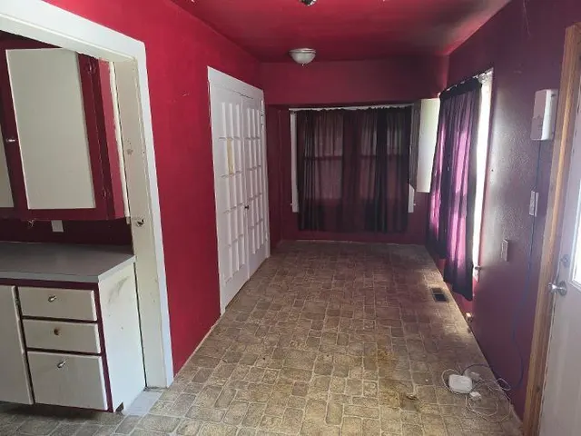 Photo 7 — 207 S 8th Street, Okemah, OK 74859