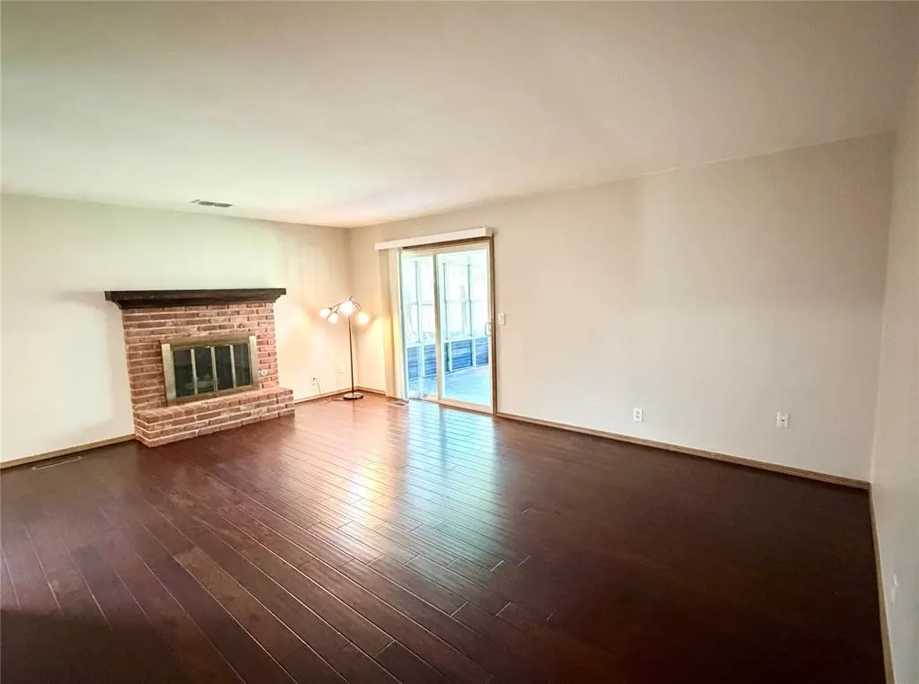 Photo 5 — 11200 Greystone Avenue, Oklahoma City, OK 73120