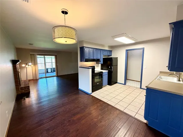 Photo 7 — 11200 Greystone Avenue, Oklahoma City, OK 73120