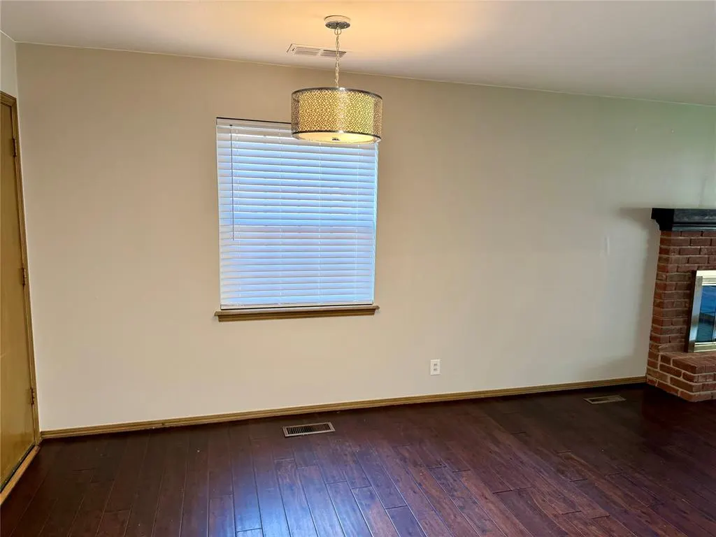 Photo 12 — 11200 Greystone Avenue, Oklahoma City, OK 73120