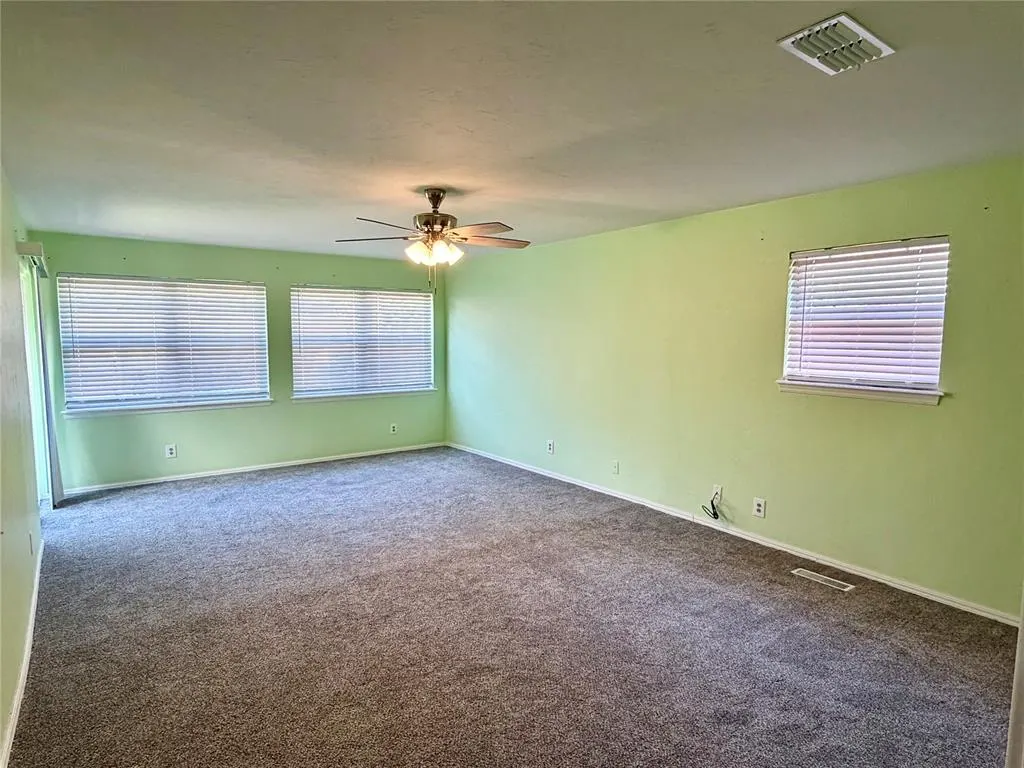 Photo 15 — 11200 Greystone Avenue, Oklahoma City, OK 73120