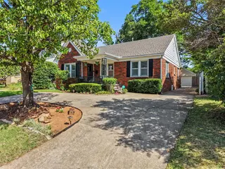 Sold home at 2829 NW 26th Street