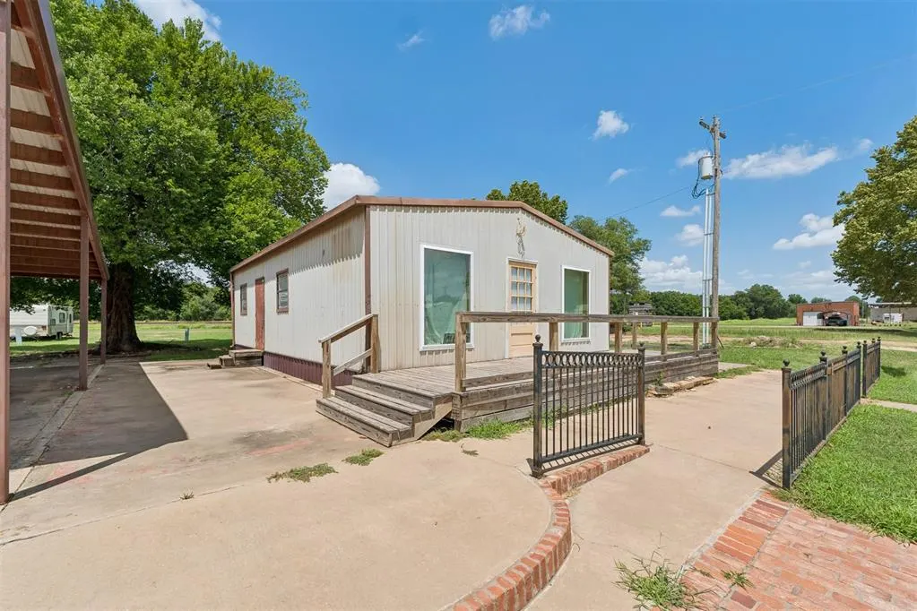 Photo 26 — 106 N Main Street, Mulhall, OK 73063