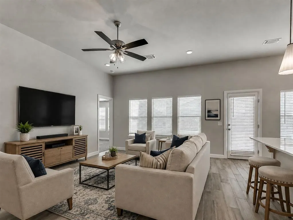 Photo 4 — 13512 Arrowhead Boulevard, Yukon, OK 73099
