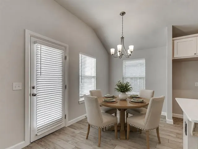 Photo 5 — 13512 Arrowhead Boulevard, Yukon, OK 73099