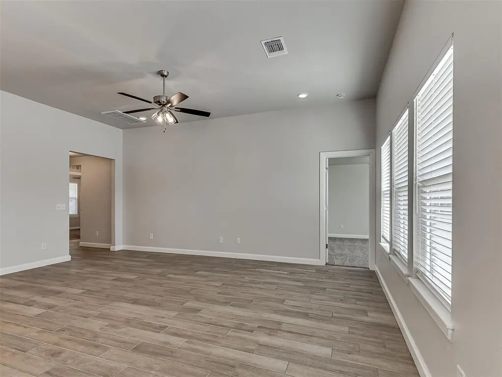 Photo 17 — 13512 Arrowhead Boulevard, Yukon, OK 73099