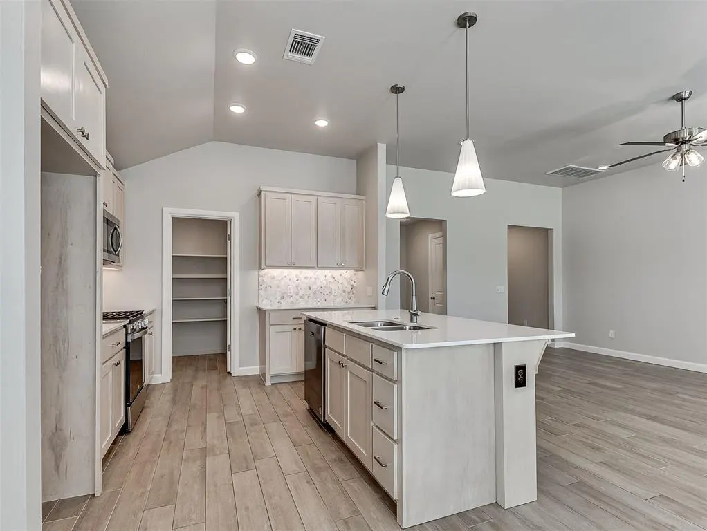 Photo 20 — 13512 Arrowhead Boulevard, Yukon, OK 73099