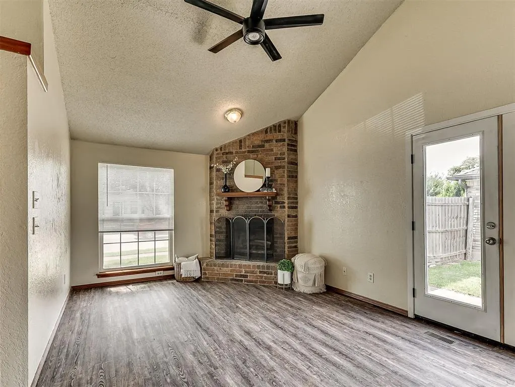 Photo 3 — 2124 Lonnie, Oklahoma City, OK 73170