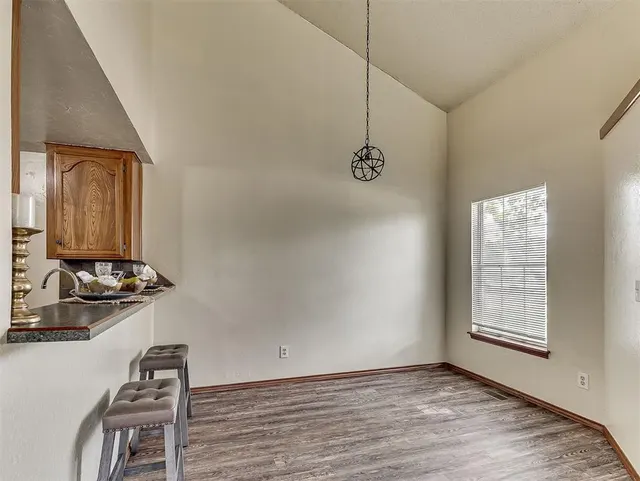 Photo 8 — 2124 Lonnie, Oklahoma City, OK 73170