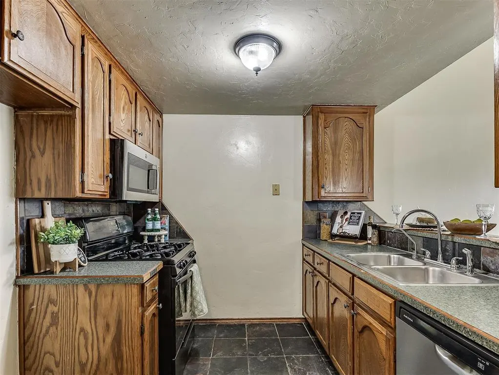 Photo 14 — 2124 Lonnie, Oklahoma City, OK 73170