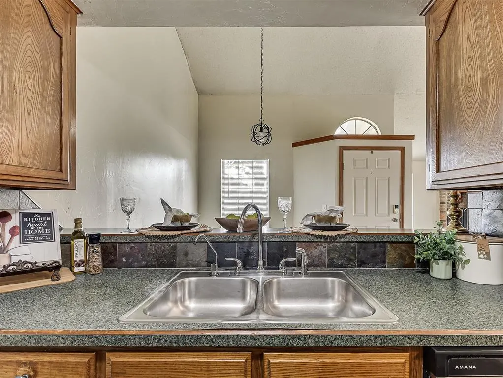 Photo 17 — 2124 Lonnie, Oklahoma City, OK 73170