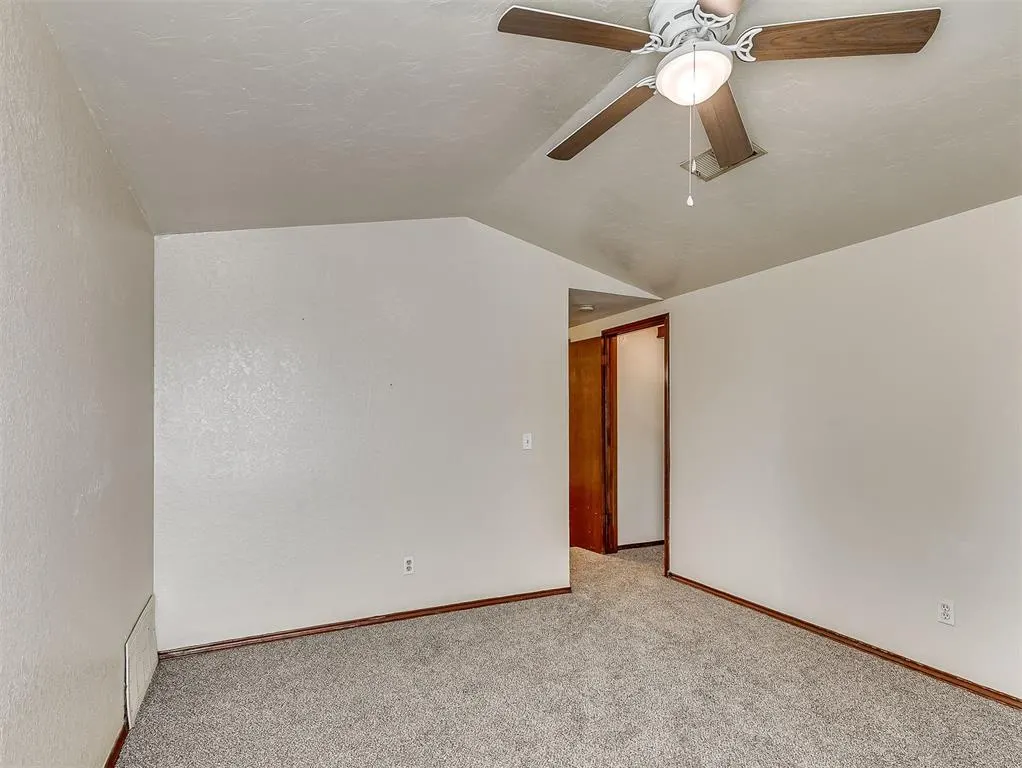 Photo 32 — 2124 Lonnie, Oklahoma City, OK 73170