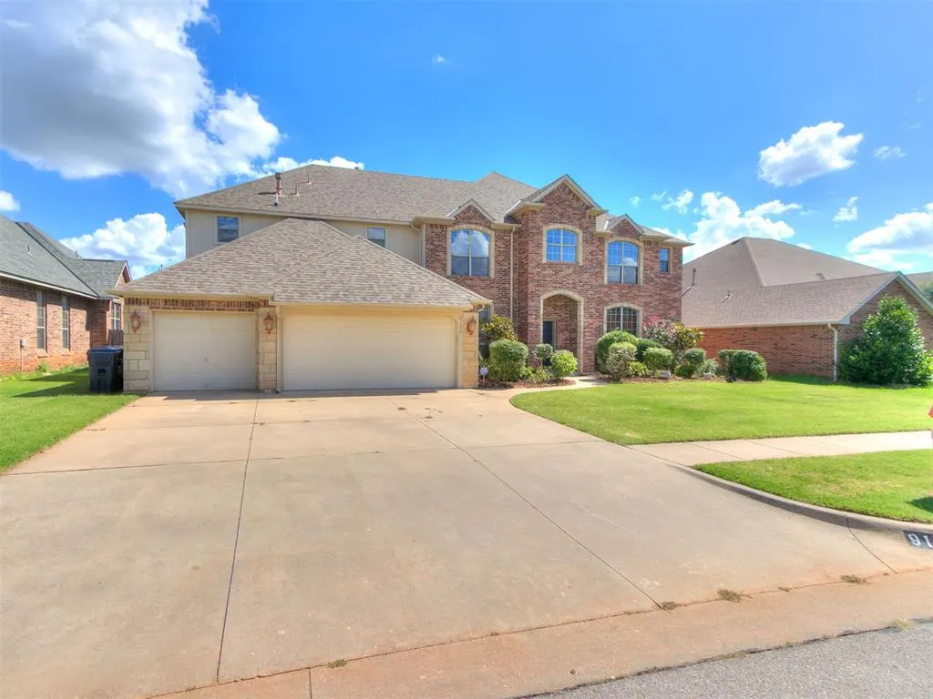Front exterior — 9124 SW 26th Street, Oklahoma City, OK 73128