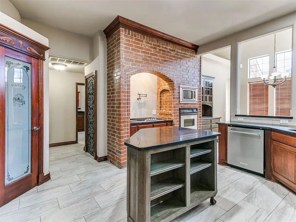 Photo 13 — 9124 SW 26th Street, Oklahoma City, OK 73128