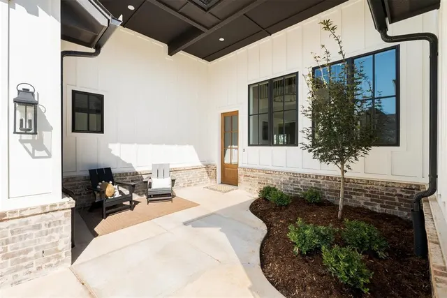 Photo 3 — 3309 Capitol Hill Lane, Edmond, OK 73034